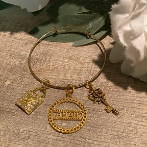 Bangle Bracelet Gold